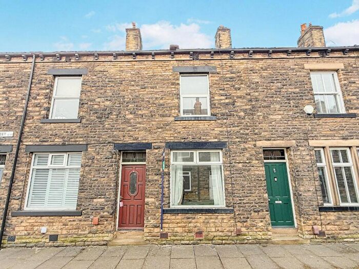 2 Bedroom Terraced House For Sale In West Street, Stanningley, LS28
