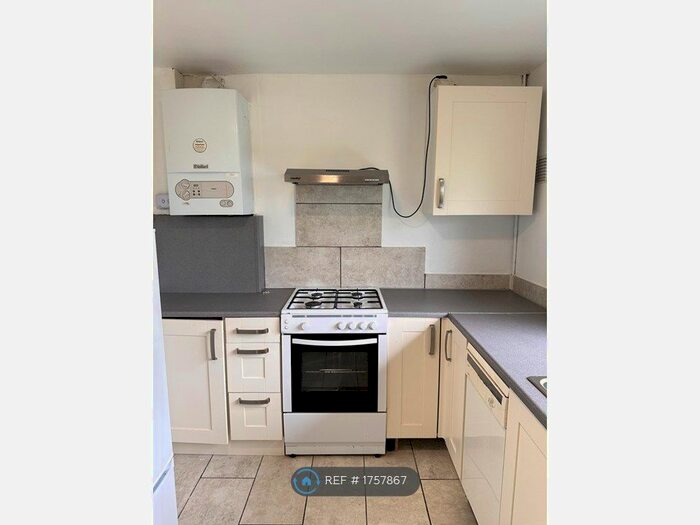 1 Bedroom Flat To Rent In Hounslow, Hounslow, TW4
