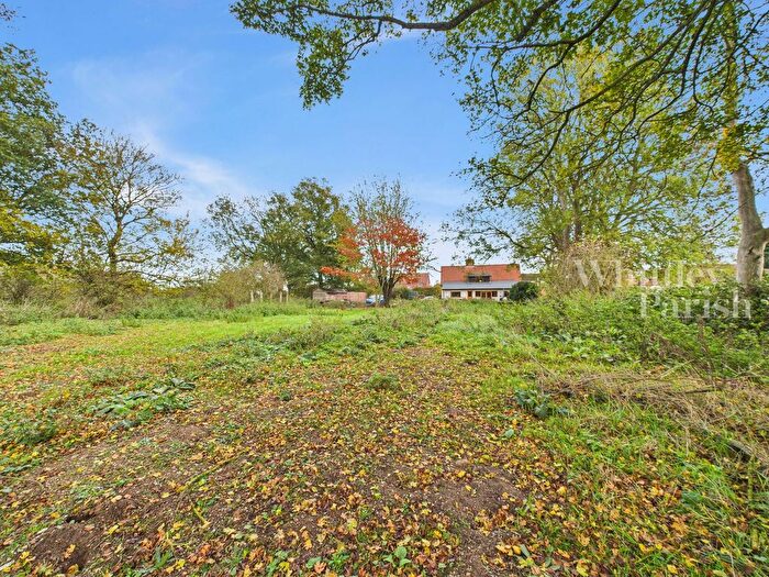 4 Bedroom Detached House For Sale In Norwich Road, Long Stratton, NR15