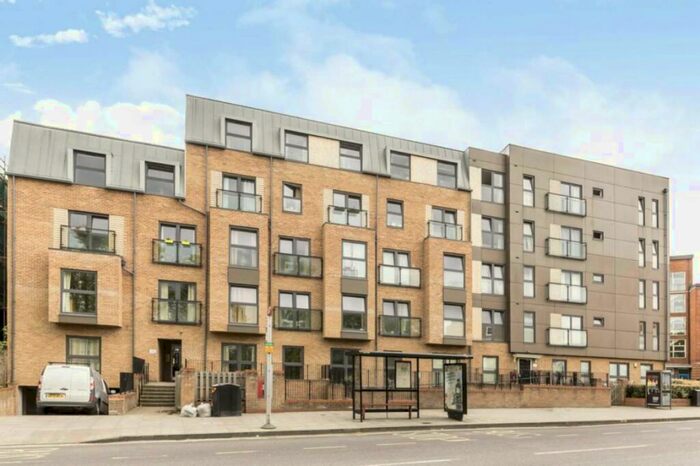 1 Bedroom Flat To Rent In Amhurst Road, Hackney Central, E8