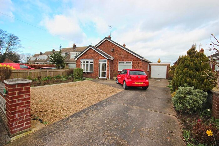 2 Bedroom Detached Bungalow For Sale In Carlton Lane, Aldbrough, HU11