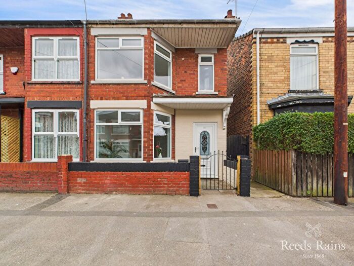 3 Bedroom Semi-detached House For Sale In Portobello Street, Hull, East Yorkshire, HU9