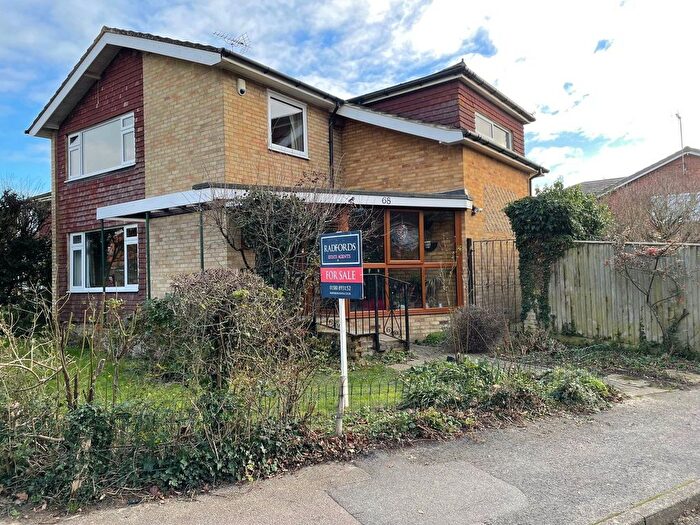 4 Bedroom Detached House For Sale In Staplehurst, Kent, TN12