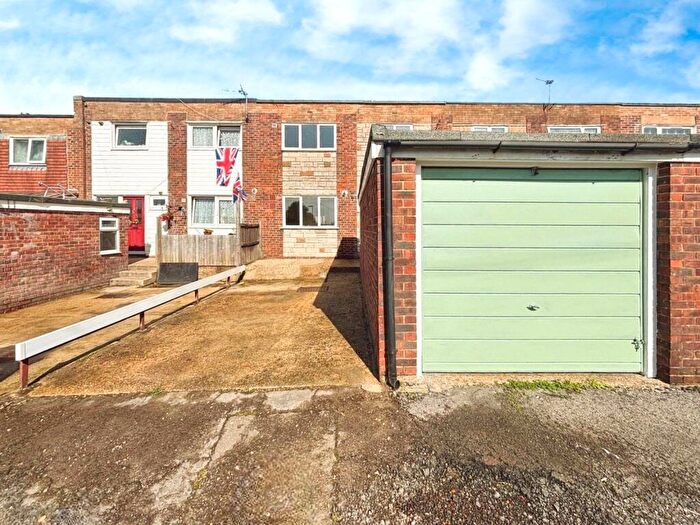 3 Bedroom Terraced House To Rent In Sandleford Road, Havant, Hampshire, PO9