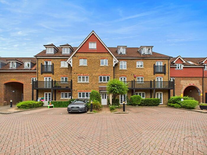 2 Bedroom Flat To Rent In Copthorne Common Road, Copthorne, RH10