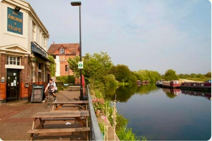 2 Bedroom Flat To Rent In Springfield, London, E5