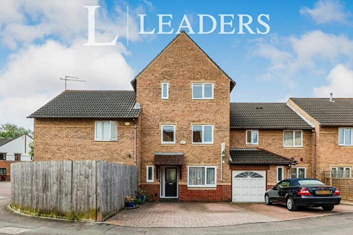5 Bedroom Semi-Detached House To Rent In Blakesley Lane, Portsmouth, PO3