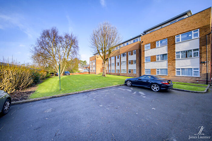 2 Bedroom Apartment For Sale In Sinclair Court, Park Road, Moseley, B13