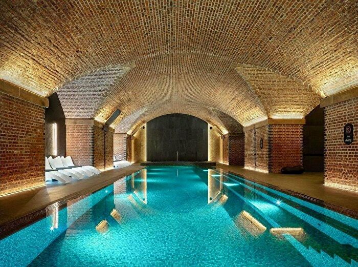 2 Bedroom Flat To Rent In Viadux, Great Bridgewater Street, Manchester, M1