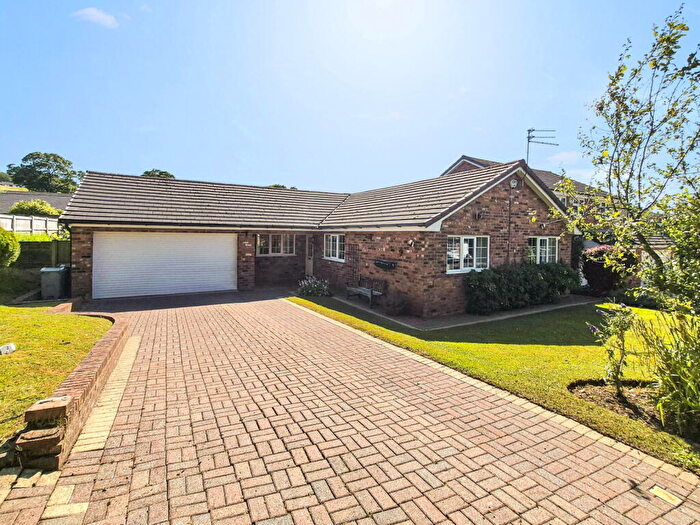 3 Bedroom Detached Bungalow For Sale In South Acre Drive, Macclesfield, SK11