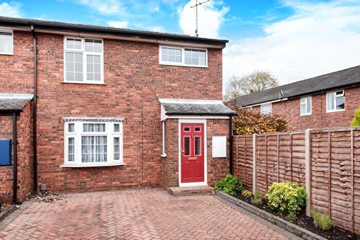 3 Bedroom End Terrace House To Rent In Skidmore Way, Rickmansworth, WD3