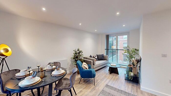 2 Bedroom Flat To Rent In High Pavement, Nottingham, NG1