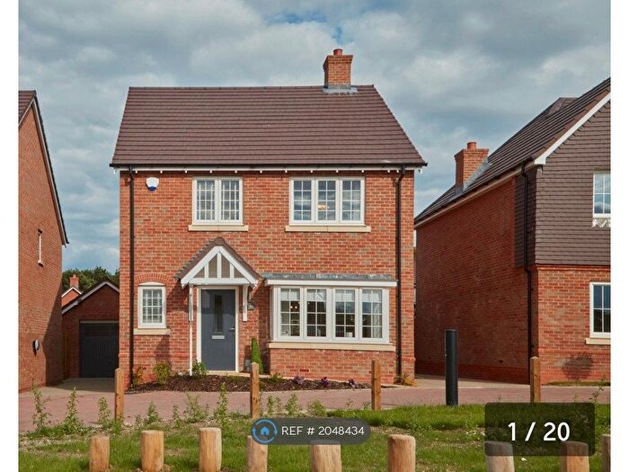 4 Bedroom Detached House To Rent In Elizabeth Gardens, Goffs Oak, Waltham Cross, EN7