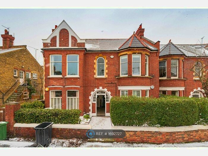 2 Bedroom Maisonette To Rent In Fieldhouse Road, London, SW12