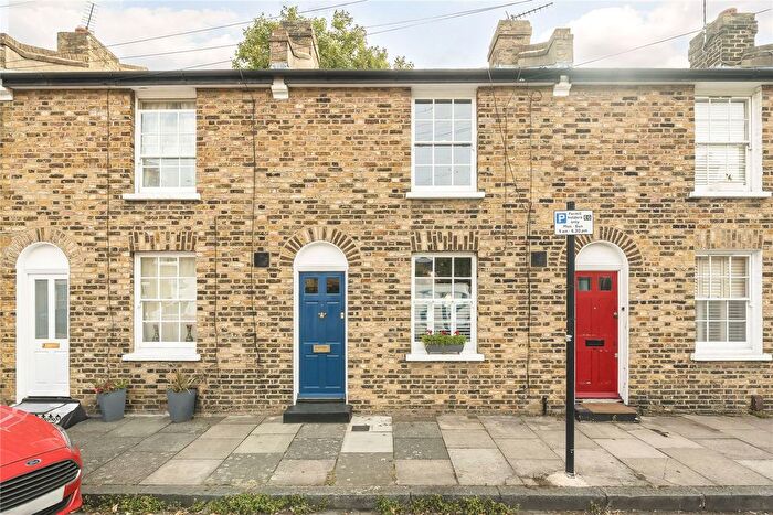2 Bedroom Terraced House For Sale In Hadrian Street, Greenwich, SE10