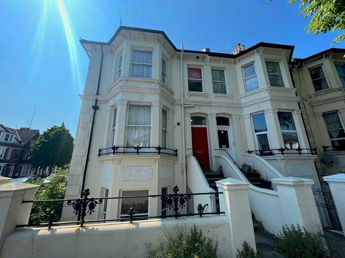 1 Bedroom Flat To Rent In Sackville Road, Hove, BN3
