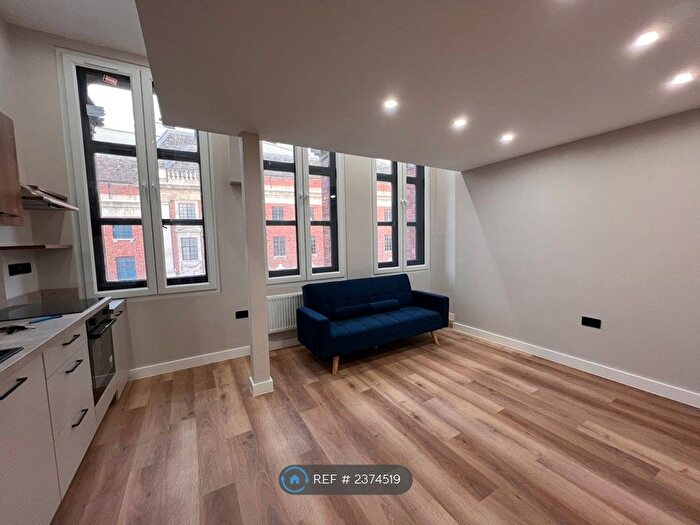 1 Bedroom Flat To Rent In The Headrow, Leeds, LS1