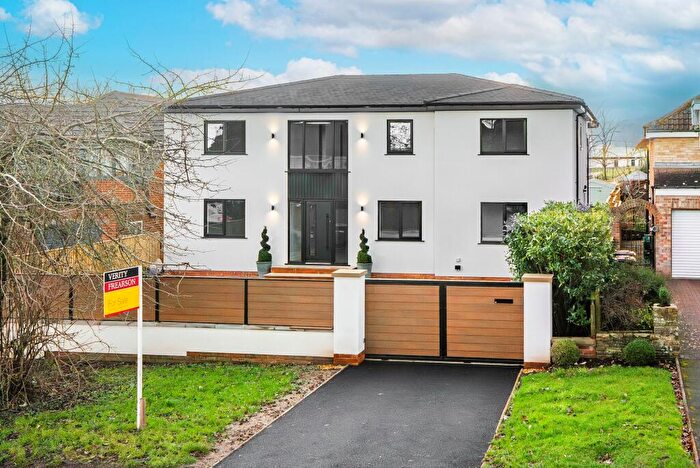 5 Bedroom House For Sale In Wetherby Road, Harrogate, HG2