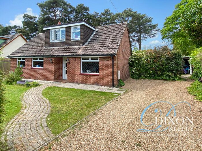 4 Bedroom Detached House For Sale In Tricketts Lane, Ferndown, Dorset, BH22