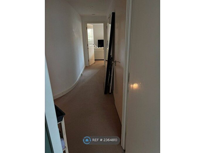 2 Bedroom Flat To Rent In Eden Grove, London, N7