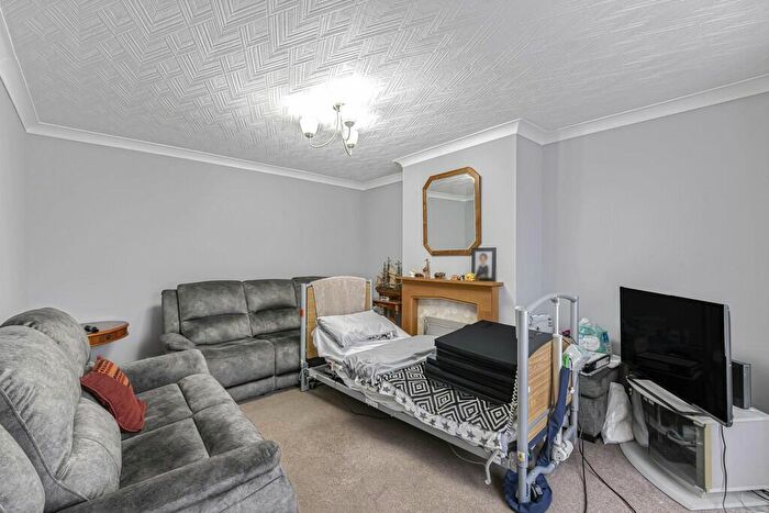3 Bedroom Terraced House For Sale In Kingsholm Gardens, Eltham, SE9