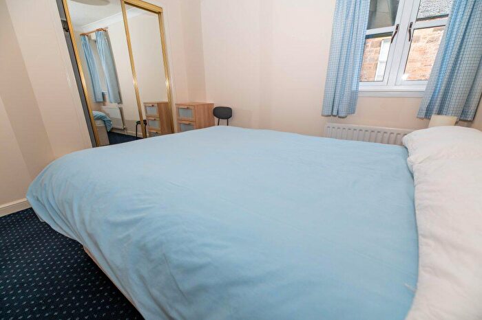 1 Bedroom Flat To Rent In L – South Gray Street, Edinburgh, EH9