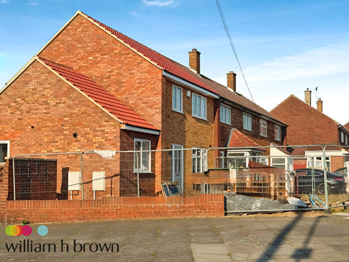 2 Bedroom House To Rent In Fleethall Grove, Grays, RM16