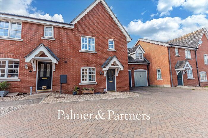 3 Bedroom Terraced House For Sale In Robin Close, Stowmarket, Suffolk, IP14