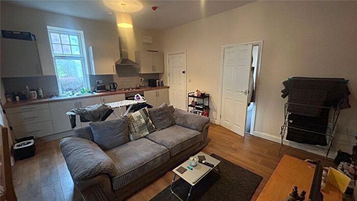 1 Bedroom Flat To Rent In Cross Road, Clarendon Park, Leicester, LE2