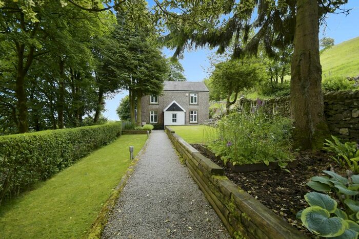2 Bedroom Detached House For Sale In Humphrey Gate, Taddington, Buxton, SK17