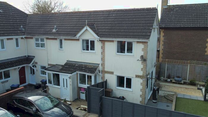 2 Bedroom House To Rent In Holmes Close, Chippenham, SN15