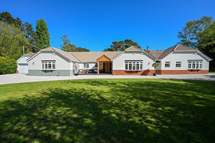 4 Bedroom Detached House For Sale In Lions Lane, Ashley Heath, Ringwood, BH24