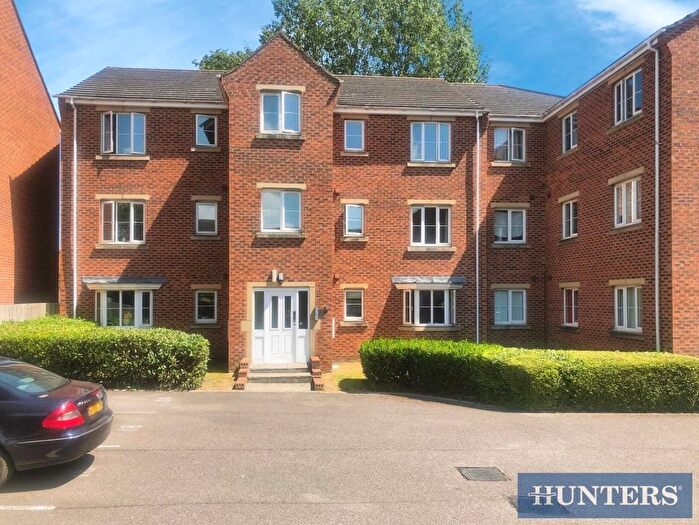 2 Bedroom Flat For Sale In Neptune Drive, Bridlington, East Riding Of Yorkshire, YO16