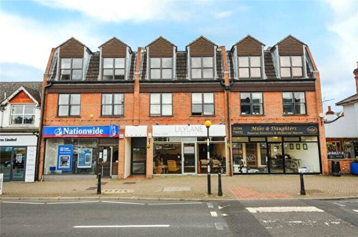 2 Bedroom Apartment To Rent In Napier Road, Crowthorne, Berkshire, RG45