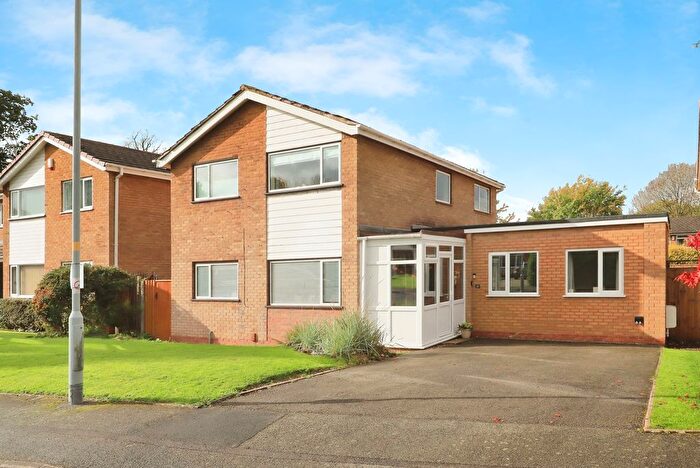 4 Bedroom Detached House For Sale In Woodcote Road, Wolverhampton, West Midlands, WV6