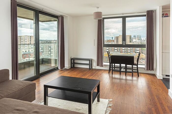 1 Bedroom Apartment To Rent In Connaught Heights, Silvertown, E16
