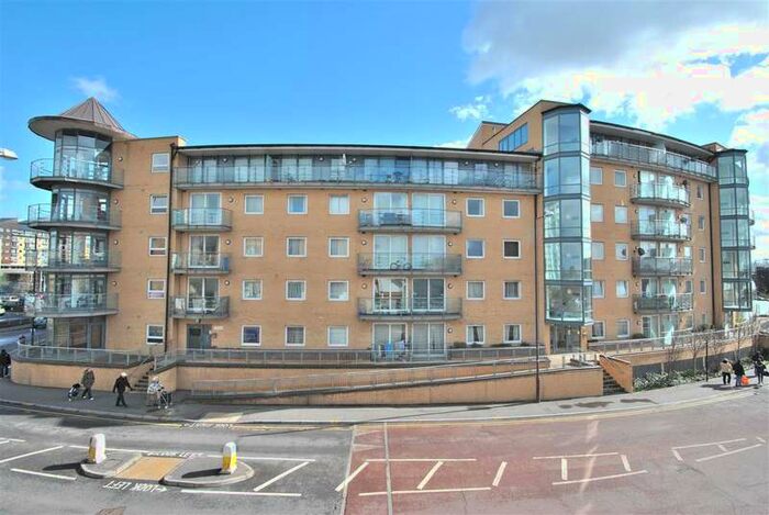 1 Bedroom Apartment To Rent In Berberis House, Feltham, TW13