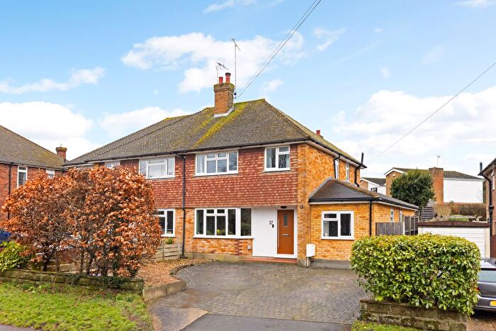 3 Bedroom Semi-Detached House For Sale In St. Ediths Road, Kemsing, TN15