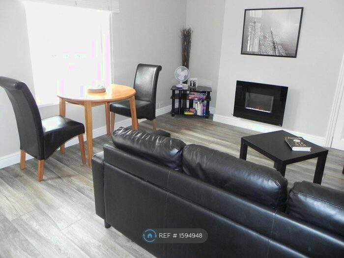 2 Bedroom Flat To Rent In Duesbery Street, Hull, HU5