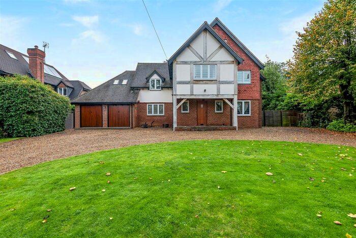 6 Bedroom Detached House To Rent In Forest Road, East Horsley, Leatherhead, KT24