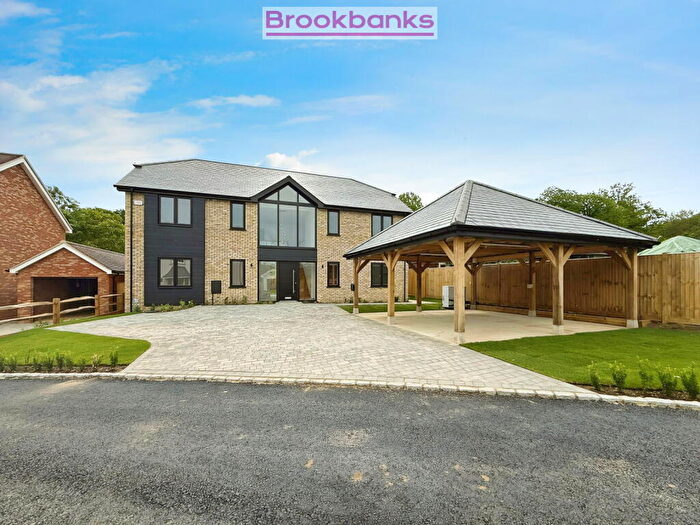 4 Bedroom Detached House For Sale In Barfield Gardens, Teston Road, Offham, ME19