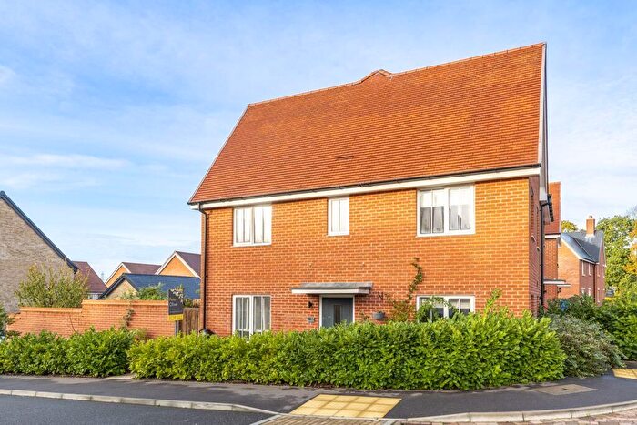 3 Bedroom Semi-detached House To Rent In Wheatsheaf Avenue, Ridgewood, Uckfield, TN22