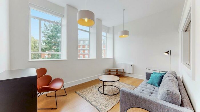 1 Bedroom Apartment To Rent In Rosebery Avenue, EC1R