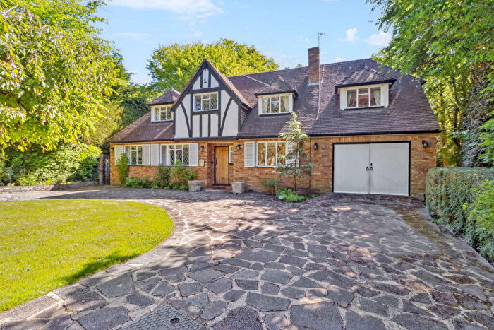 3 Bedroom Detached House For Sale In Oak Glade, Northwood, HA6