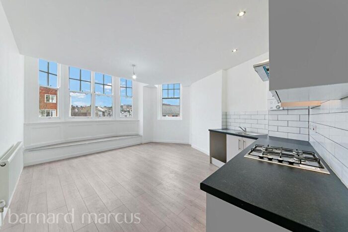 2 Bedroom Apartment To Rent In Gillett Road, Thornton Heath, CR7