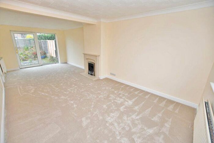 2 Bedroom Bungalow For Sale In Trapfield Close, Maidstone, ME14