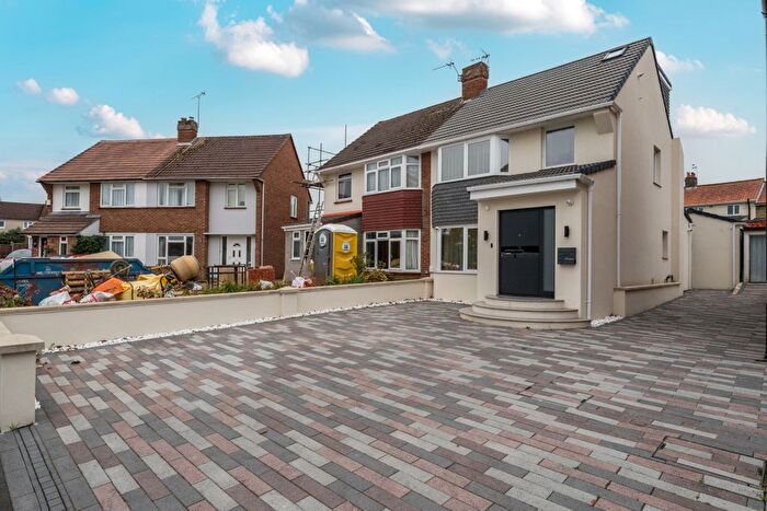 4 Bedroom Semi Detached House For Sale In Greenacre, Windsor, SL4