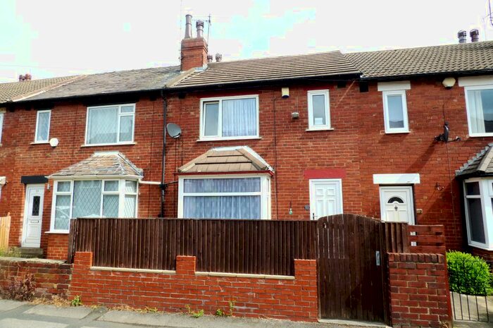 3 Bedroom Terraced House To Rent In Aston Terrace, Bramley, LS13