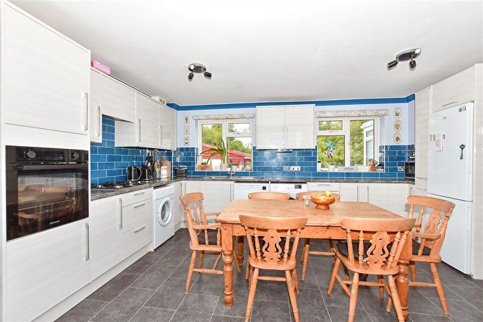 4 Bedroom Detached House For Sale In Crete Road West, Folkestone, Kent, CT18