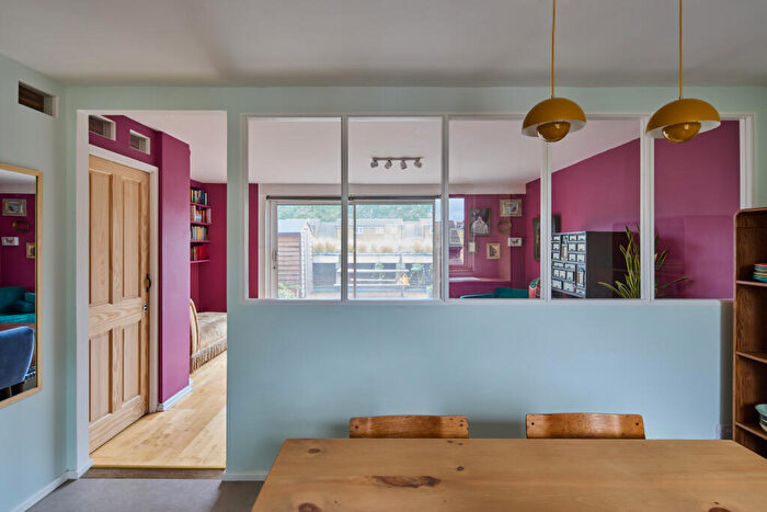 3 Bedroom Flat For Sale In Berkeley Walk, Berkeley Walk, London, N7